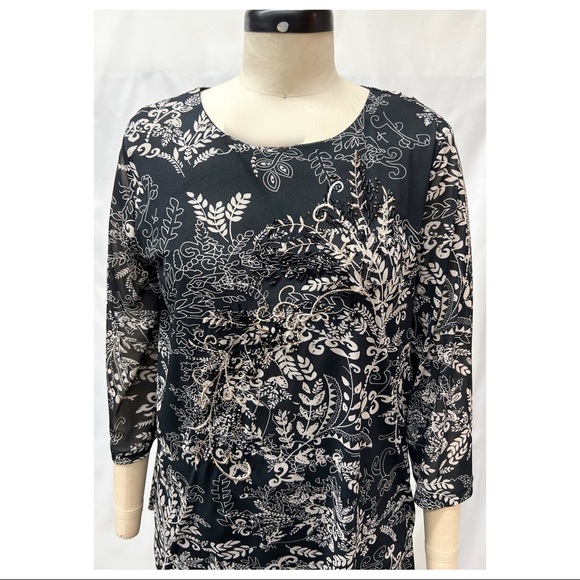CJ Banks Black Multicolor Embellished 3/4 Sleeve Knit Printed Mesh Blouse - Picture 4 of 15